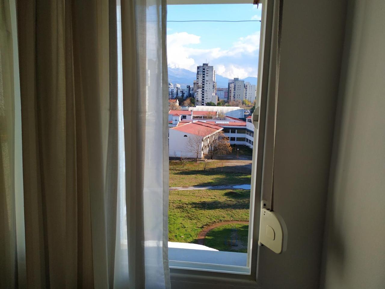 Apartment Dora พอดโกริกา ภายนอก รูปภาพ