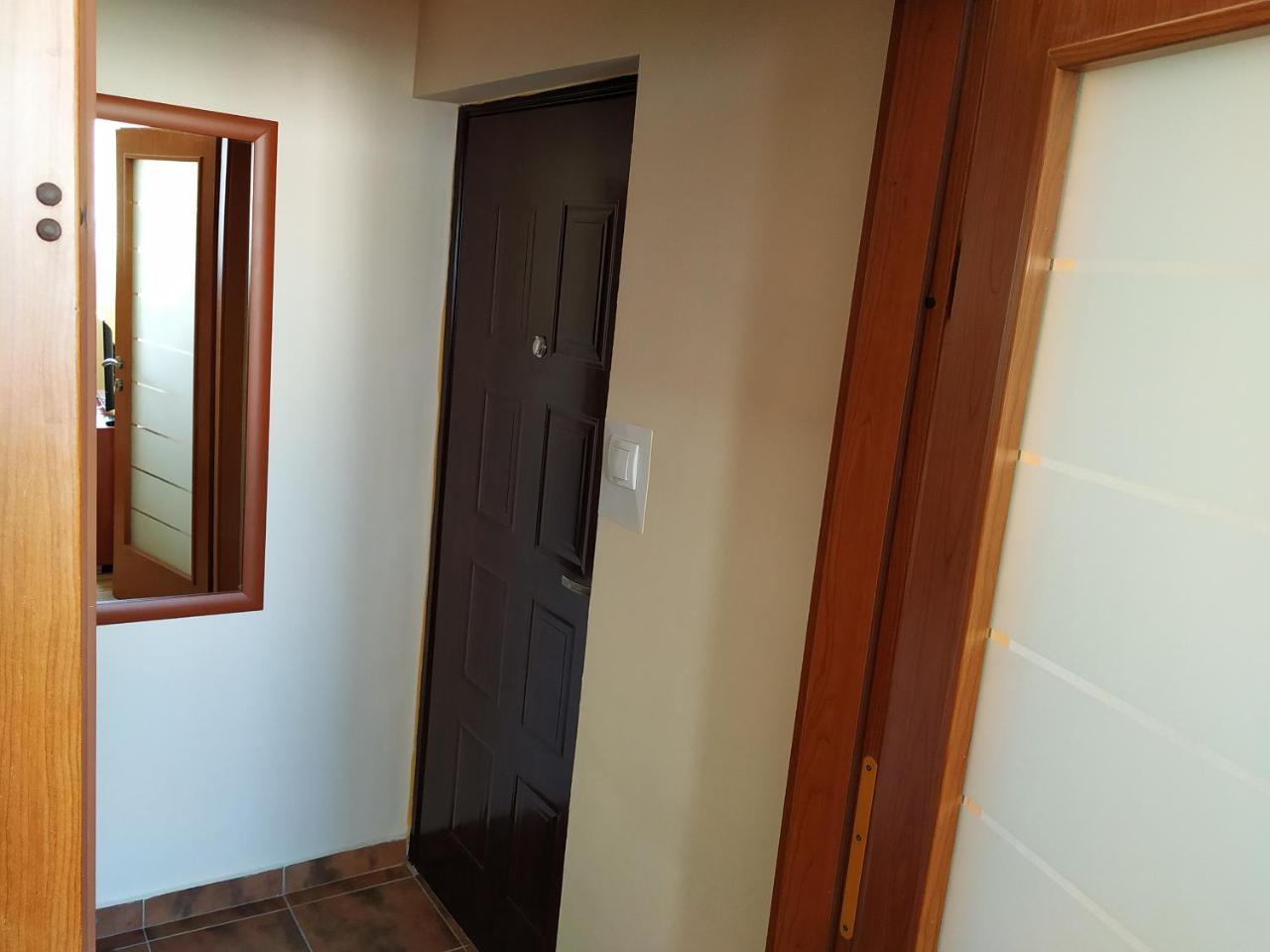 Apartment Dora พอดโกริกา ภายนอก รูปภาพ
